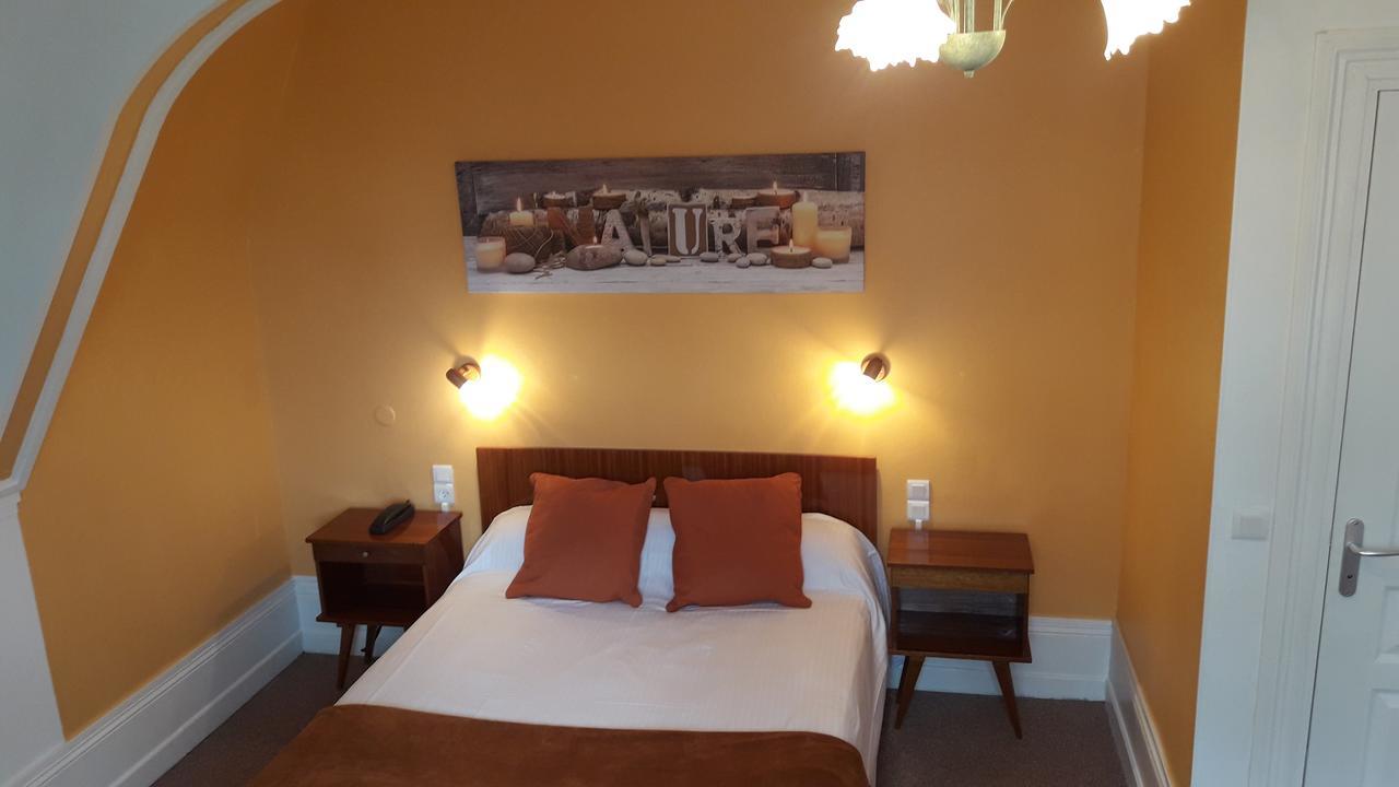 Hotel De France มงเบลียาร์ ภายนอก รูปภาพ